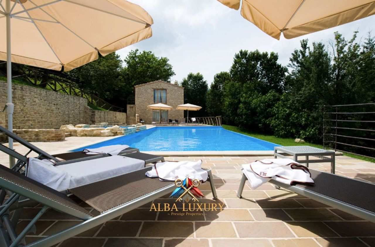 Вилла Contrada Tesino, Италия, 600 м² - фото 1