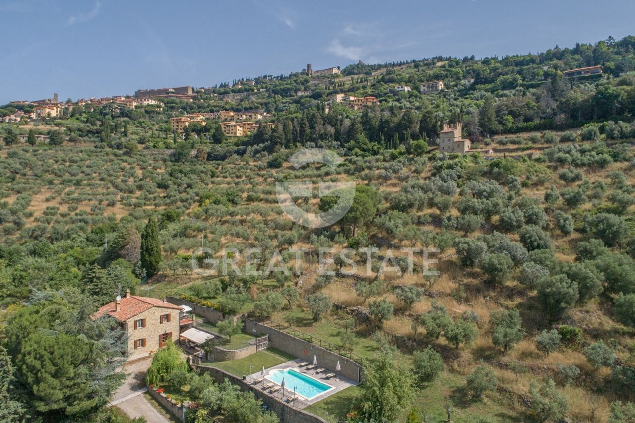 Дом в Кортоне, Италия, 212.35 м² - фото 2