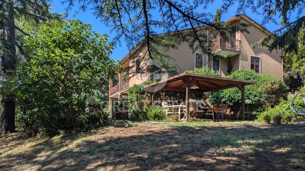 Вилла в Перудже, Италия, 356.35 м² - фото 2