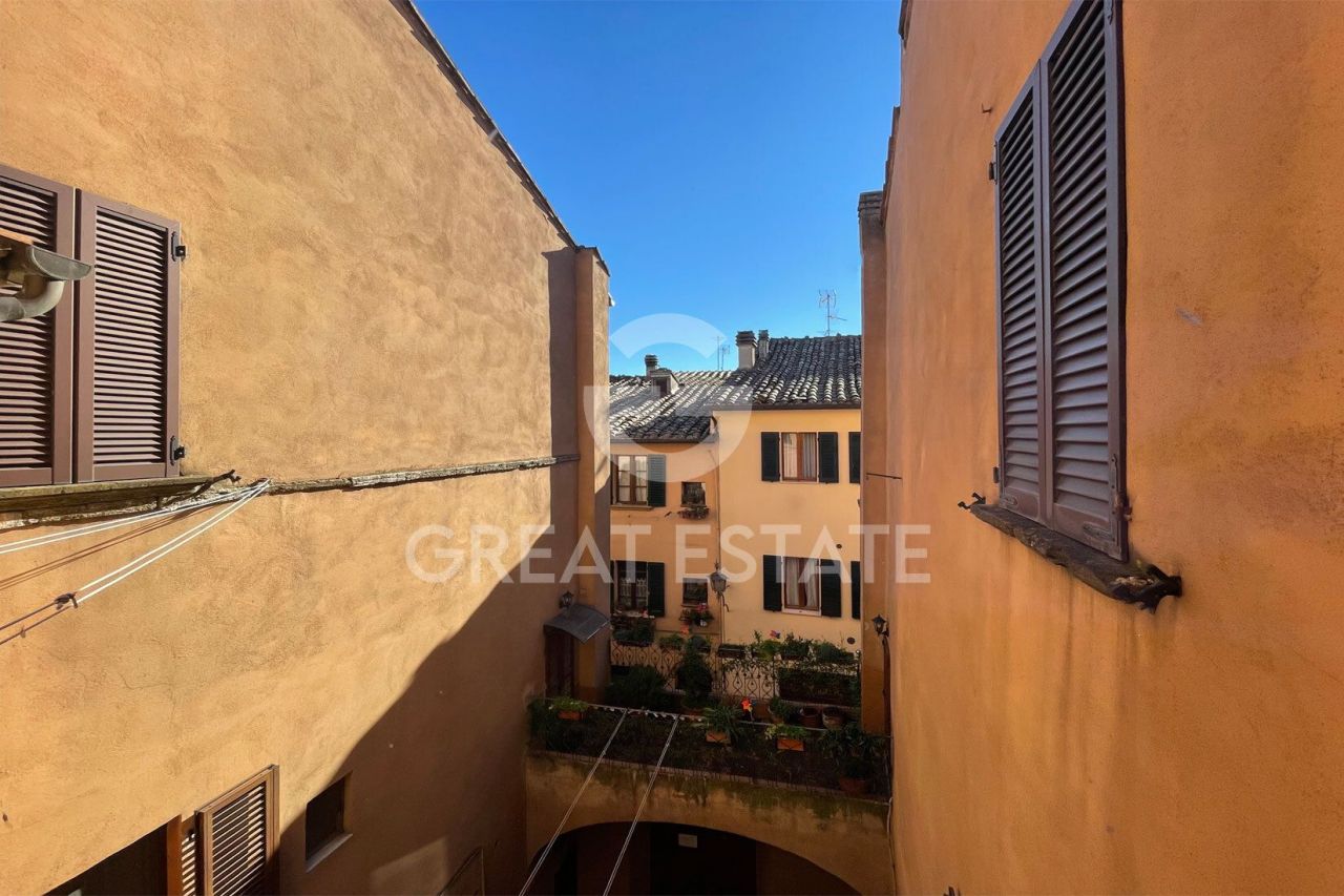 Апартаменты в Монтепульчано, Италия, 275 м² - фото 2