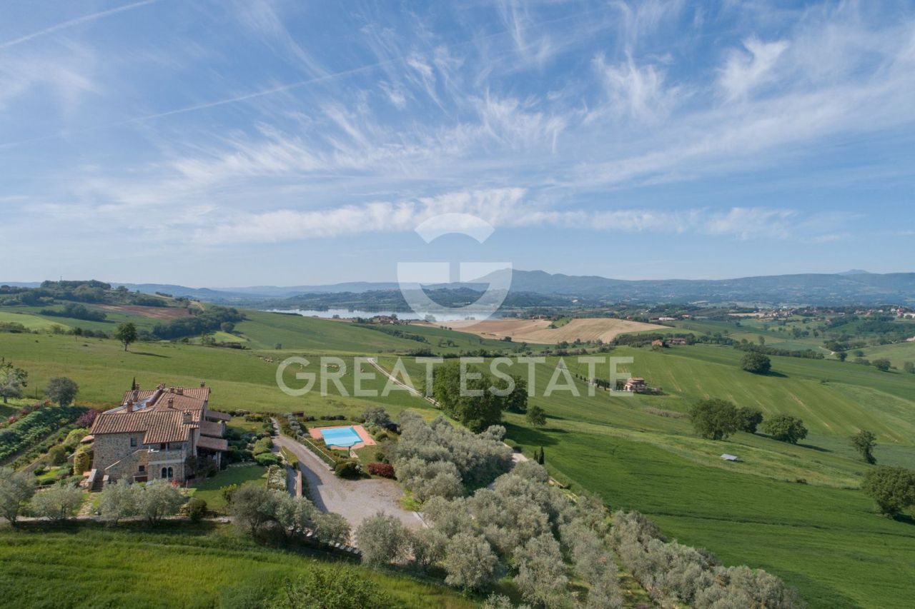 Апартаменты в Кастильоне-дель-Лаго, Италия, 100 м² - фото 2