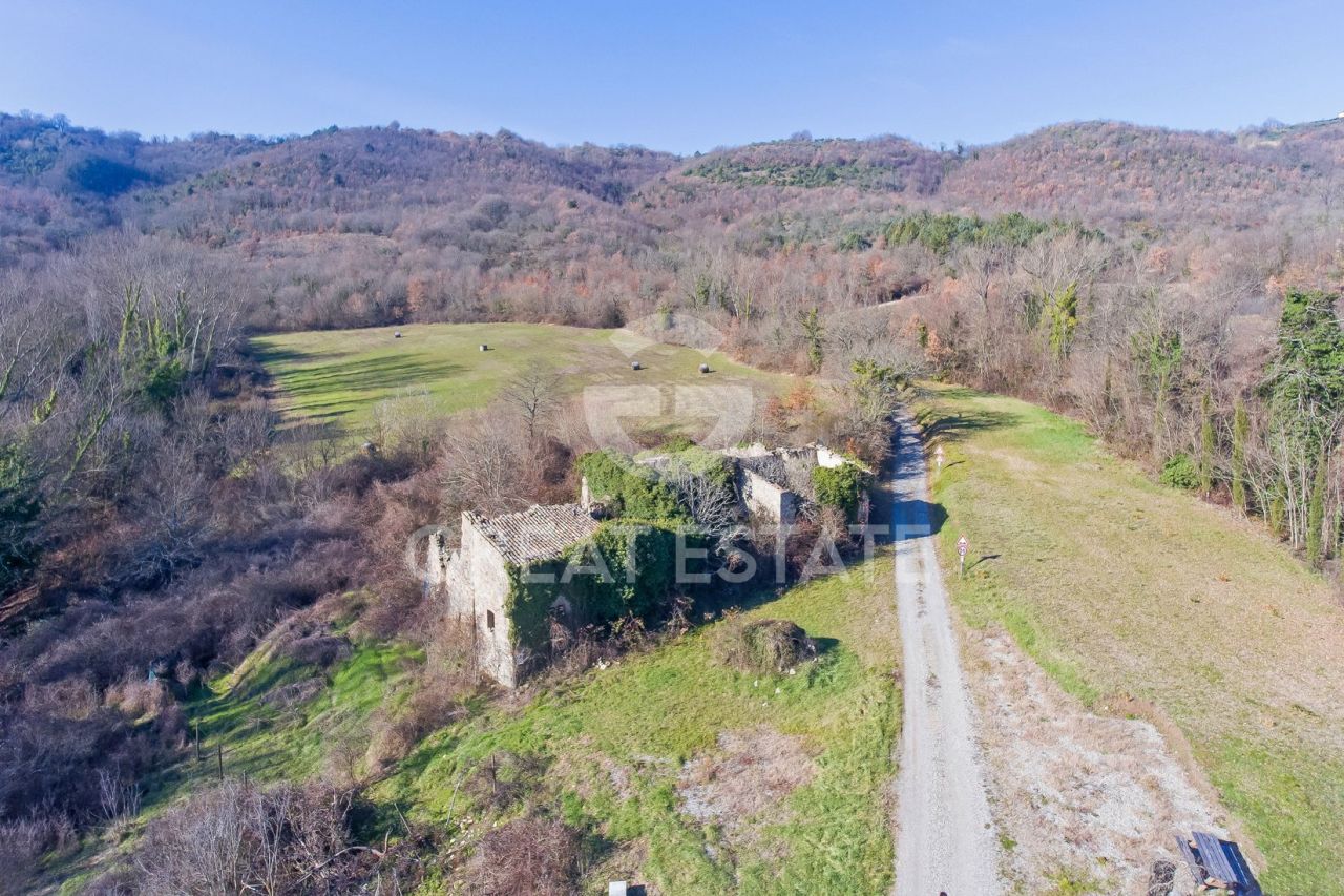 Дом в Фикулле, Италия, 1 520 м² - фото 2