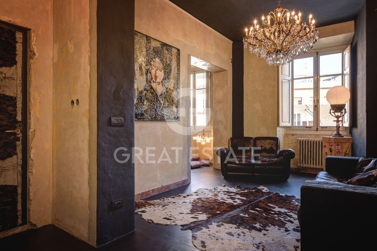 Апартаменты в Ареццо, Италия, 162 м² - фото 2