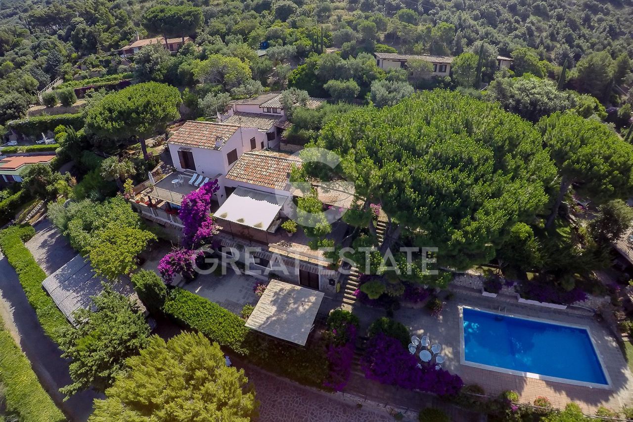 Вилла в Монте-Арджентарио, Италия, 632.55 м² - фото 2