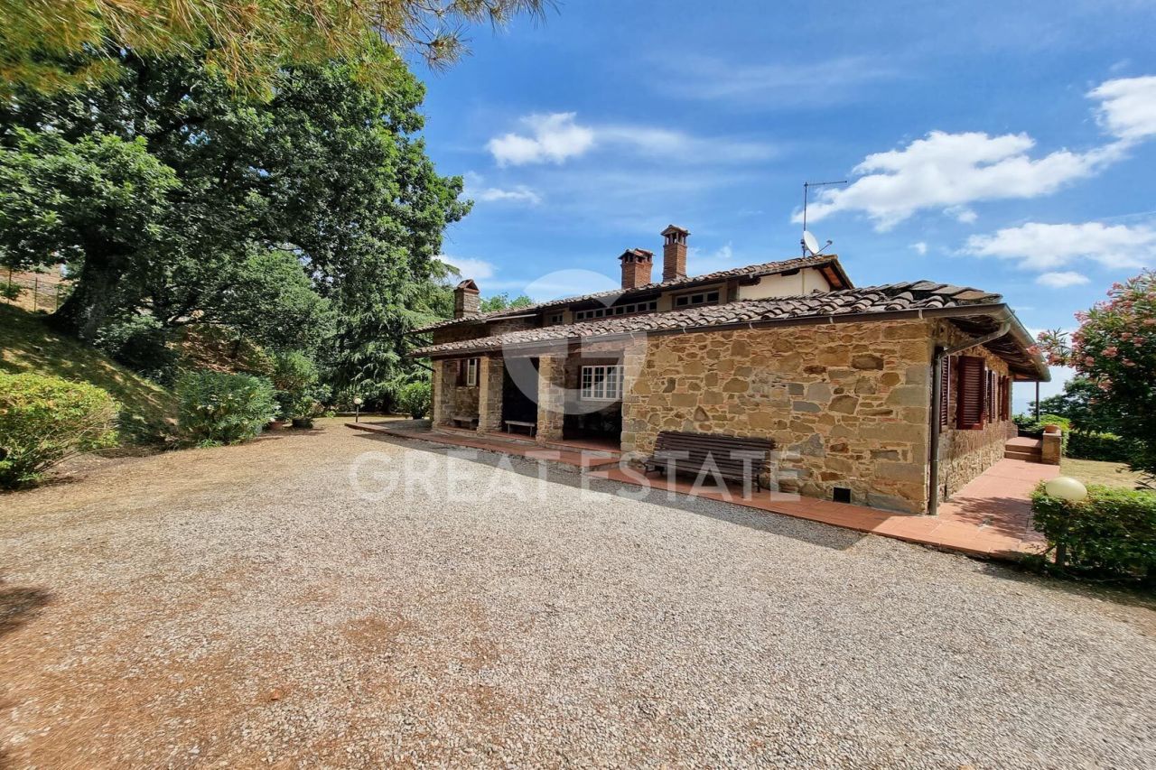 Дом Monte San Savino, Италия, 449.4 м² - фото 4