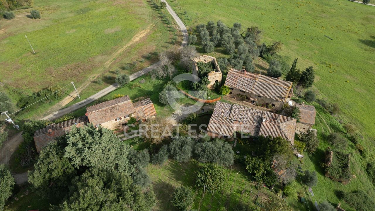 Дом в Сан-Джиминьяно, Италия, 976.2 м² - фото 4