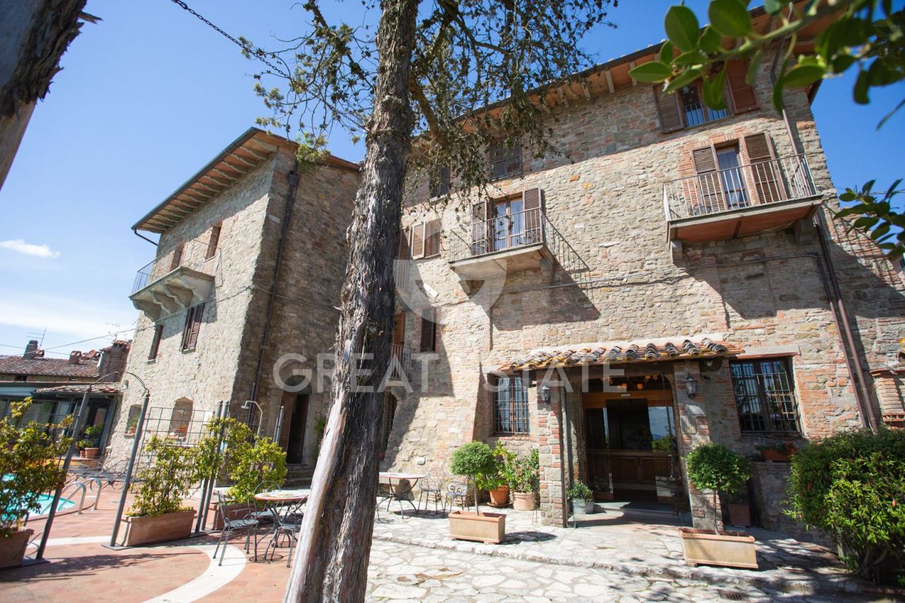 Дом в Пассиньяно-суль-Тразимено, Италия, 1 350 м² - фото 5