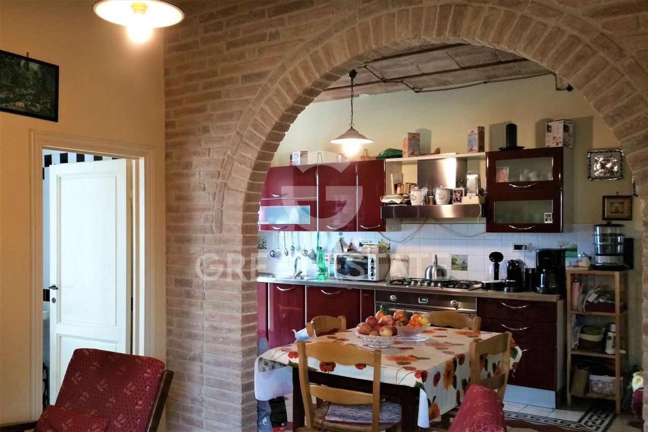 Апартаменты в Фабро, Италия, 128.95 м² - фото 5