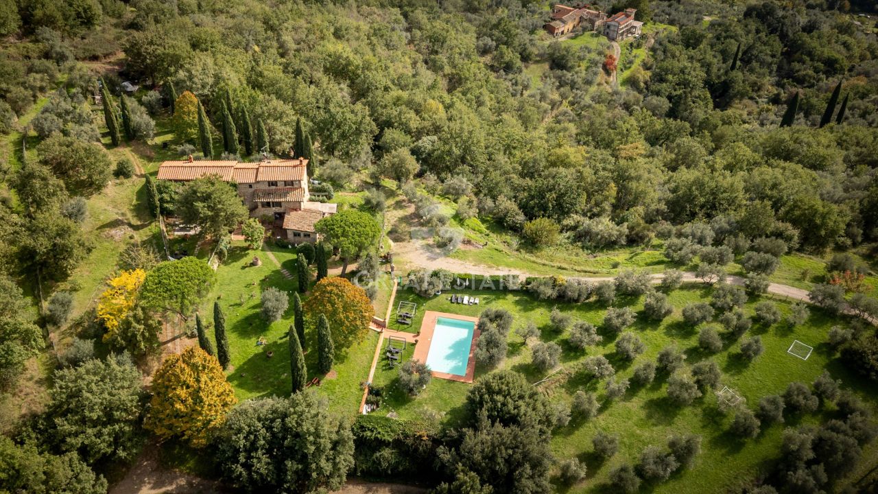 Дом в Реджелло, Италия, 298.65 м² - фото 6