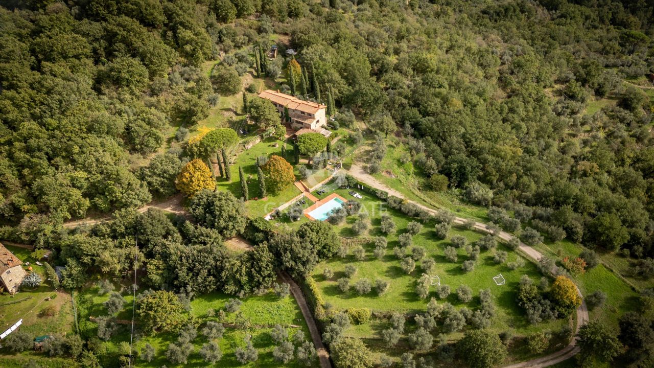 Дом в Реджелло, Италия, 298.65 м² - фото 7