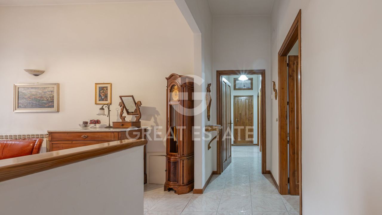 Апартаменты в Четоне, Италия, 244.75 м² - фото 7