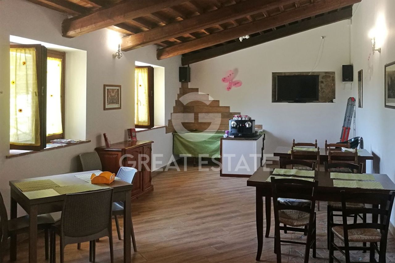 Дом в Монте-Кастелло-ди-Вибио, Италия, 918 м² - фото 7