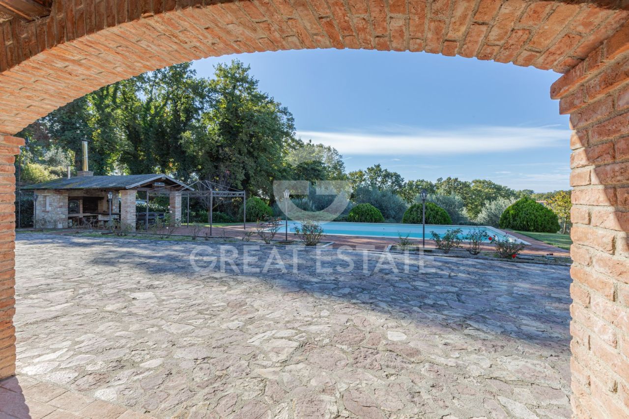 Дом Gualdo Cattaneo, Италия, 339.5 м² - фото 7