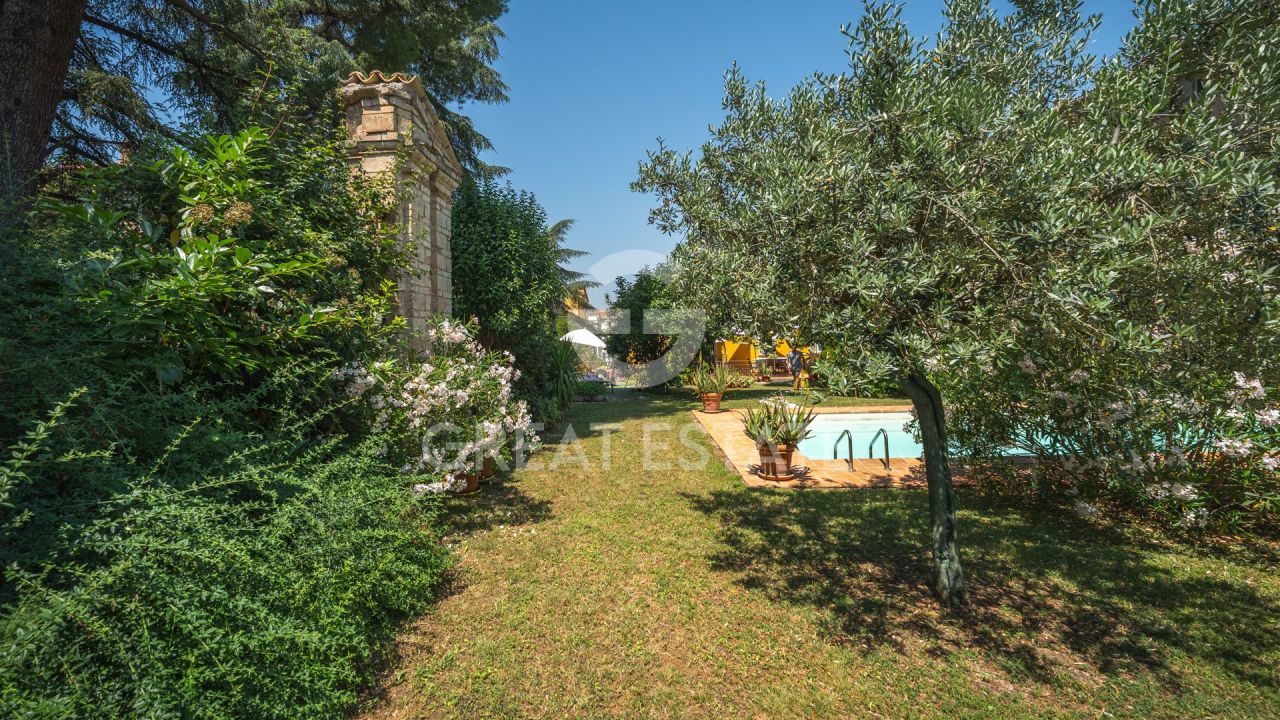 Вилла в Сполето, Италия, 175 м² - фото 8