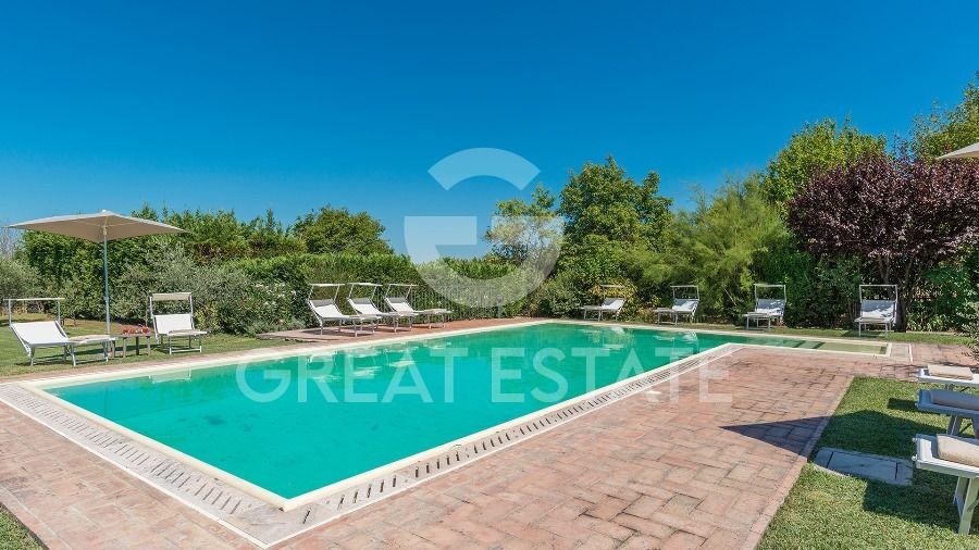 Дом в Сиене, Италия, 547.7 м² - фото 9