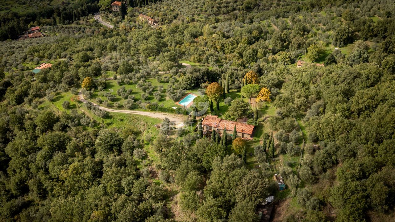 Дом в Реджелло, Италия, 298.65 м² - фото 9