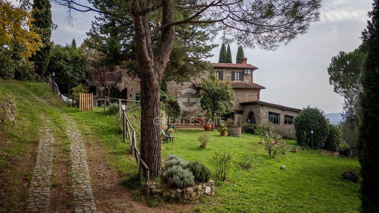 Дом в Реджелло, Италия, 298.65 м² - фото 10