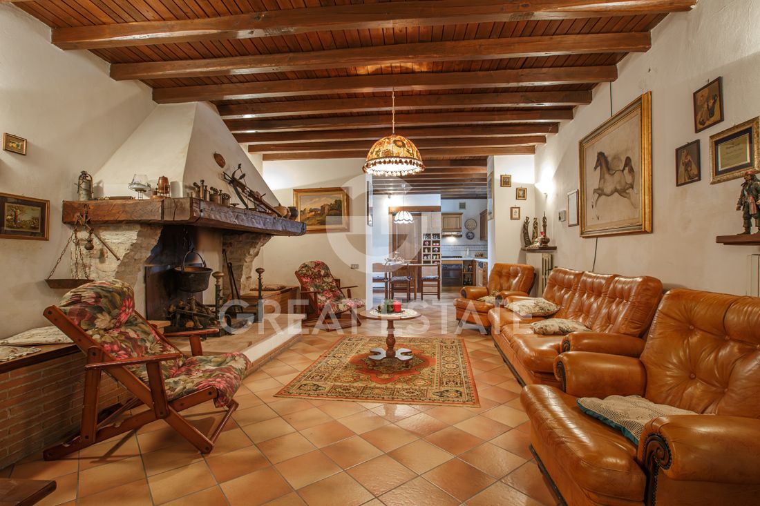 Дом в Сполето, Италия, 386.3 м² - фото 10