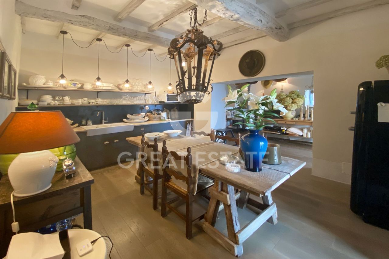 Дом Loro Ciuffenna, Италия, 305.7 м² - фото 10