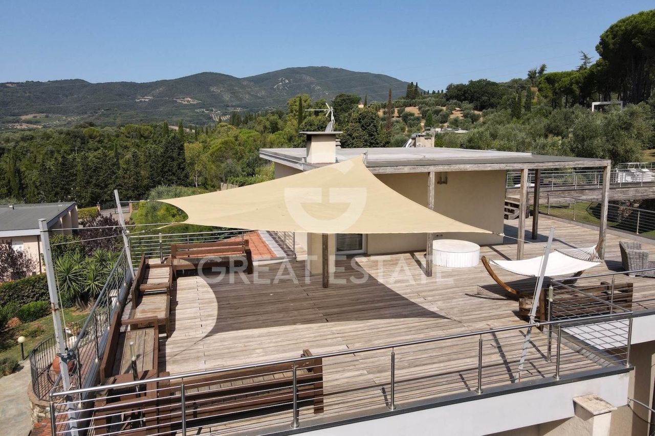 Вилла в Суверето, Италия, 246.25 м² - фото 11