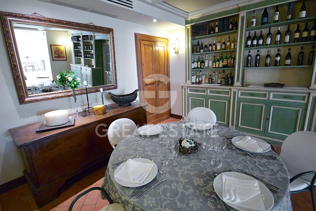 Дом в Ассизи, Италия, 690.8 м² - фото 11