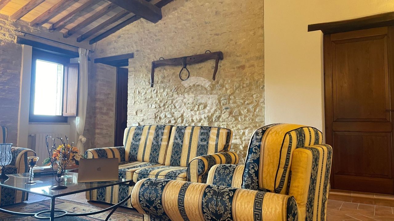 Дом в Монтефалько, Италия, 581.75 м² - фото 12