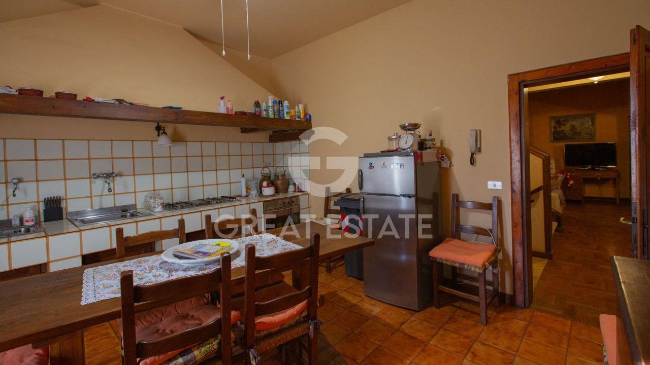 Вилла в Кастильоне-дель-Лаго, Италия, 478.6 м² - фото 12