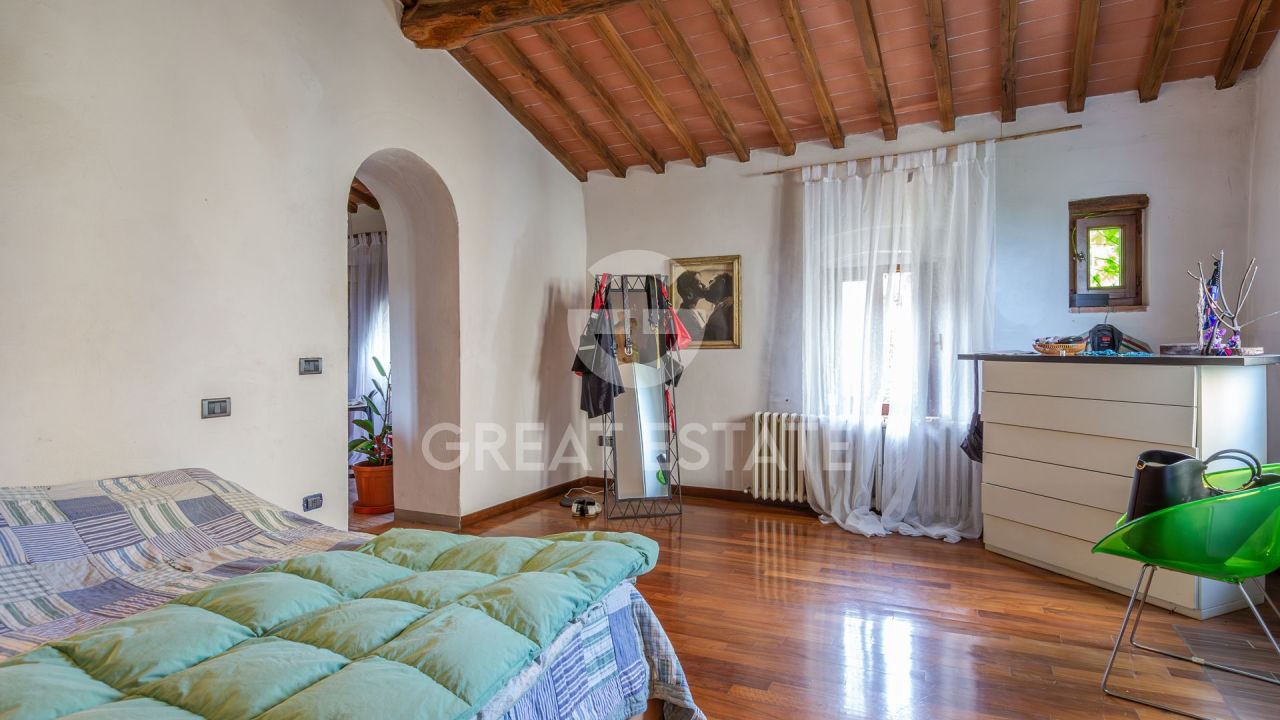 Дом в Сан-Джиминьяно, Италия, 351.8 м² - фото 12