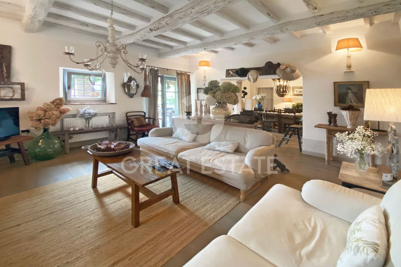 Дом Loro Ciuffenna, Италия, 305.7 м² - фото 13