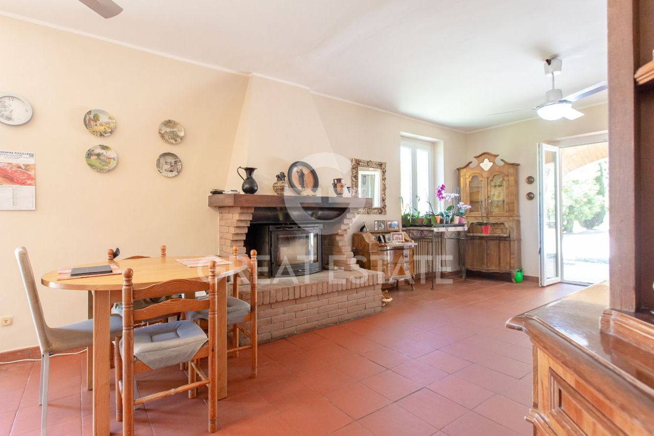 Дом в Фикулле, Италия, 335.9 м² - фото 13