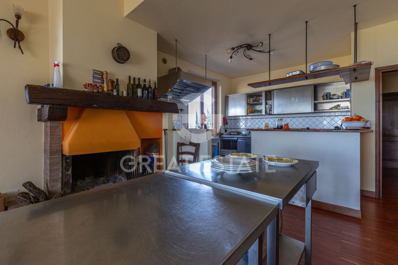 Дом в Сан-Джиминьяно, Италия, 1 230.2 м² - фото 14