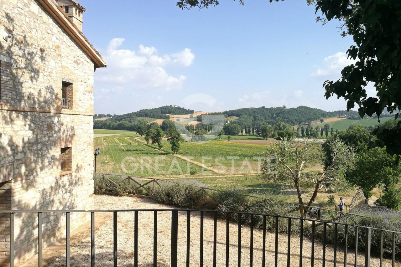 Дом в Монте-Кастелло-ди-Вибио, Италия, 918 м² - фото 14