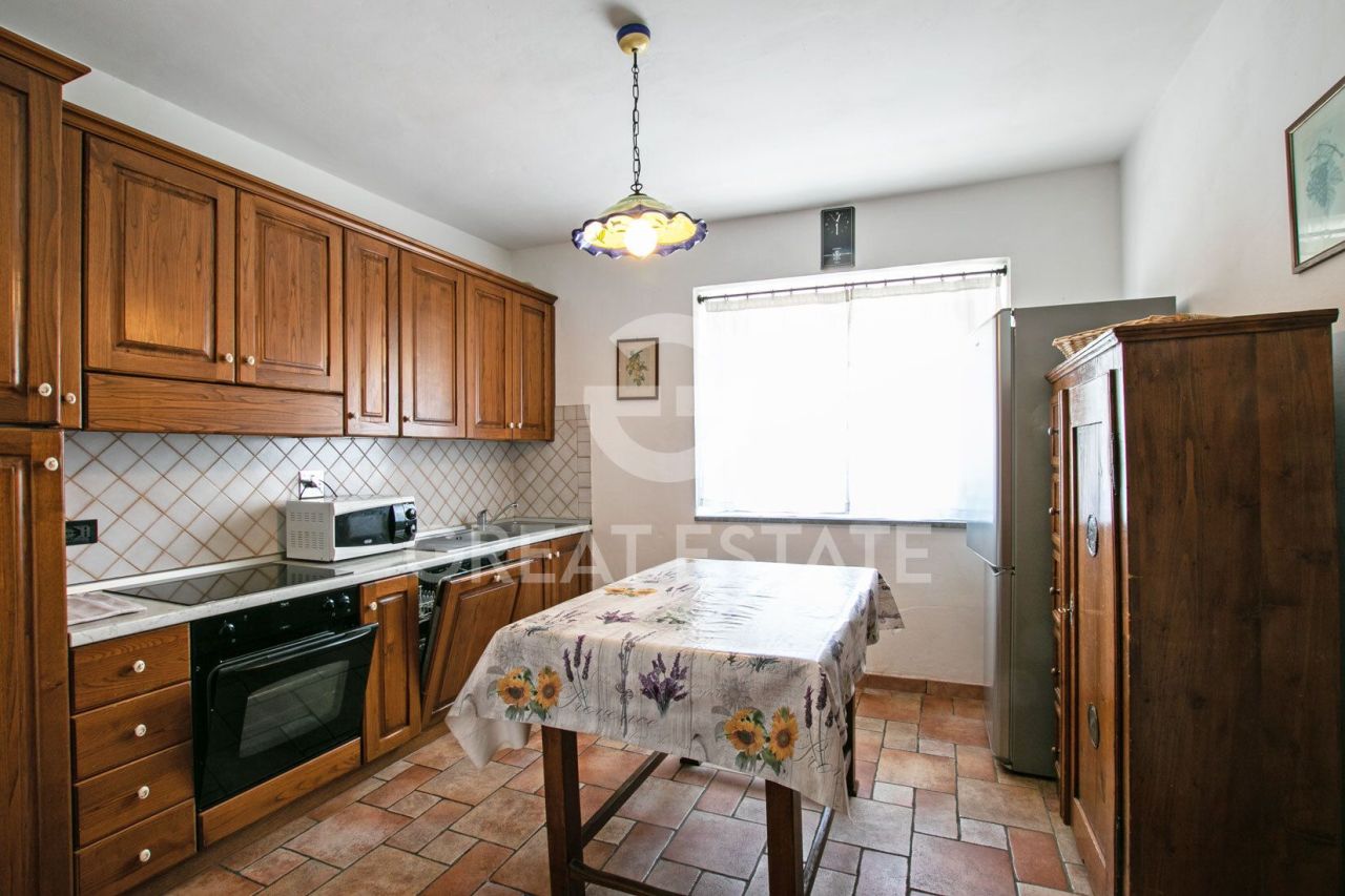 Дом в Виккьо, Италия, 339.8 м² - фото 15