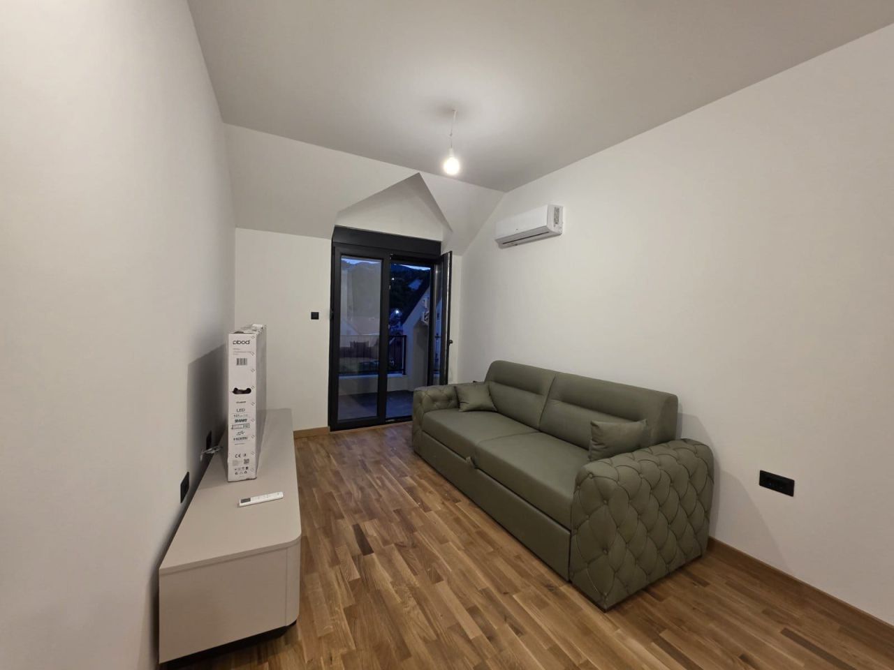 Апартаменты в Цетине, Черногория, 31 м² - фото 1