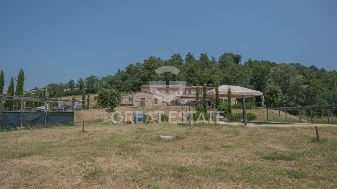 Дом в Читта-делла-Пьеве, Италия, 478.25 м² - фото 1