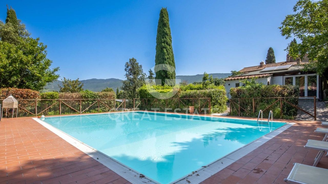 Дом в Туоро-суль-Тразимено, Италия, 1 042.55 м² - фото 9