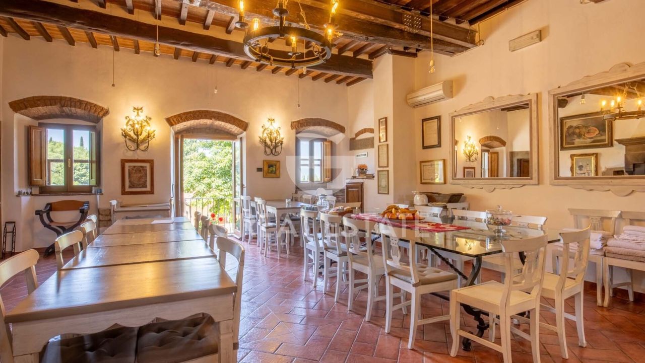 Дом в Туоро-суль-Тразимено, Италия, 1 042.55 м² - фото 13