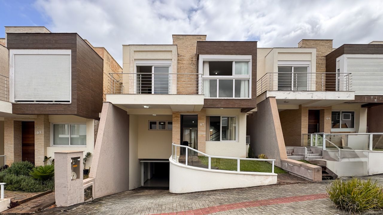 Дом Флорианополис, Бразилия, 264 м² - фото 1