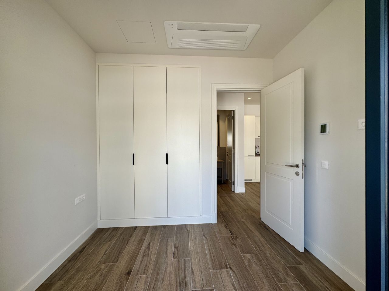 Квартира в Тивате, Черногория, 45 м² - фото 5