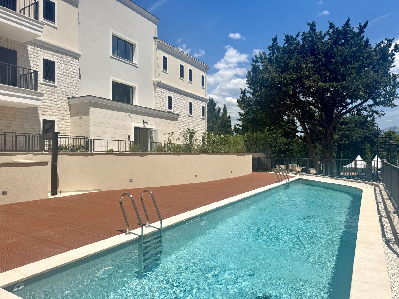 Квартира в Тивате, Черногория, 45 м² - фото 16