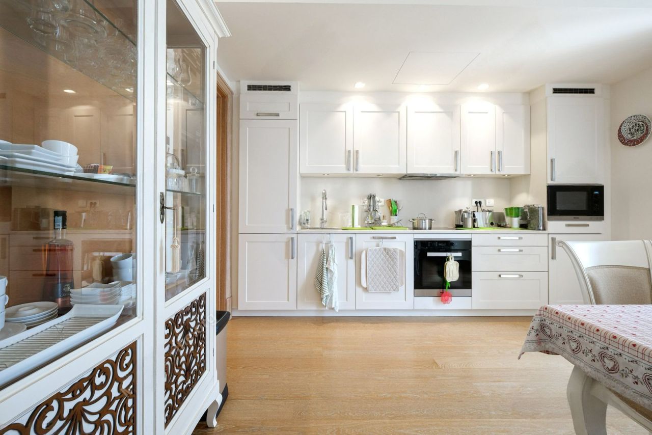 Квартира в Тивате, Черногория, 135 м² - фото 7