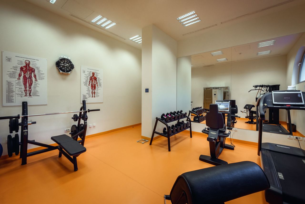 Квартира в Тивате, Черногория, 135 м² - фото 14