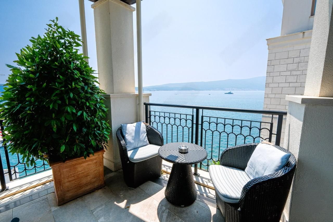 Квартира в Тивате, Черногория, 135 м² - фото 10