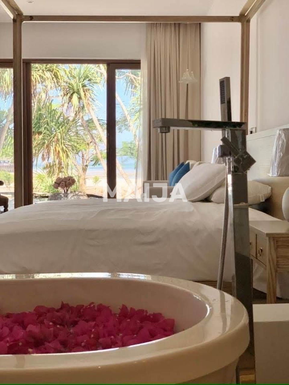 Отель, гостиница Pongwe, Танзания, 18.25 м² - фото 8