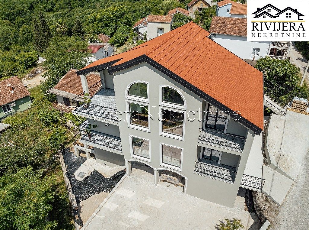 Апартаменты в Херцег-Нови, Черногория, 103 м² - фото 4