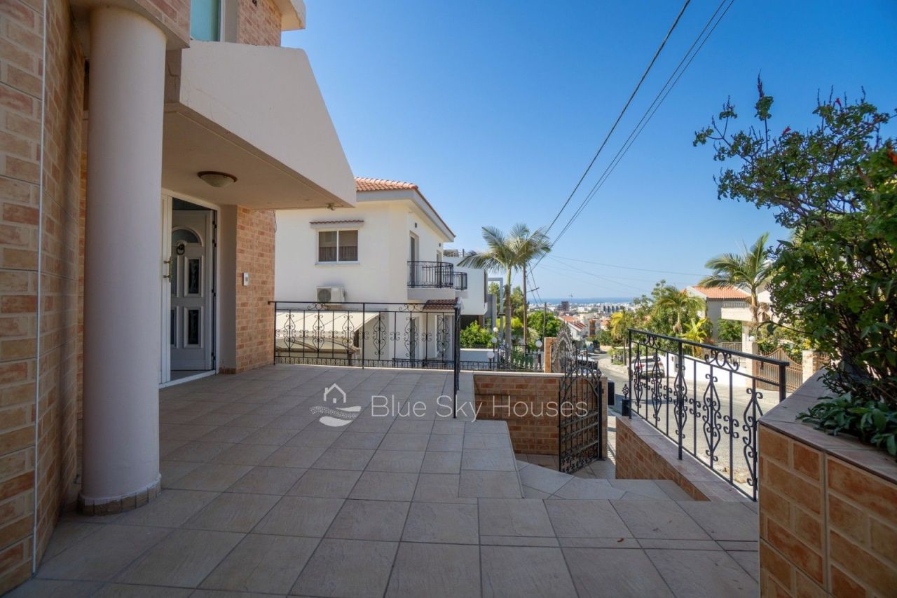 Вилла в Лимасоле, Кипр, 391 м² - фото 2