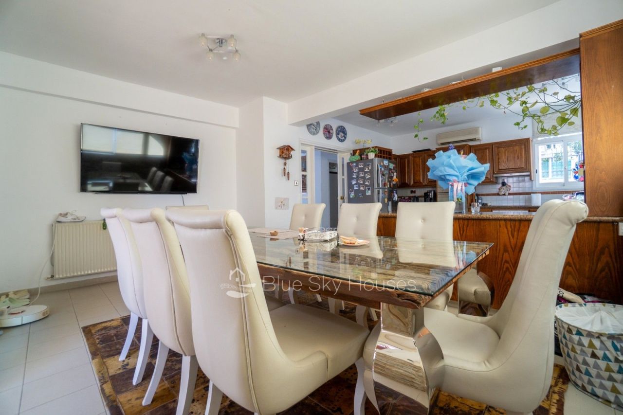 Вилла в Лимасоле, Кипр, 391 м² - фото 13