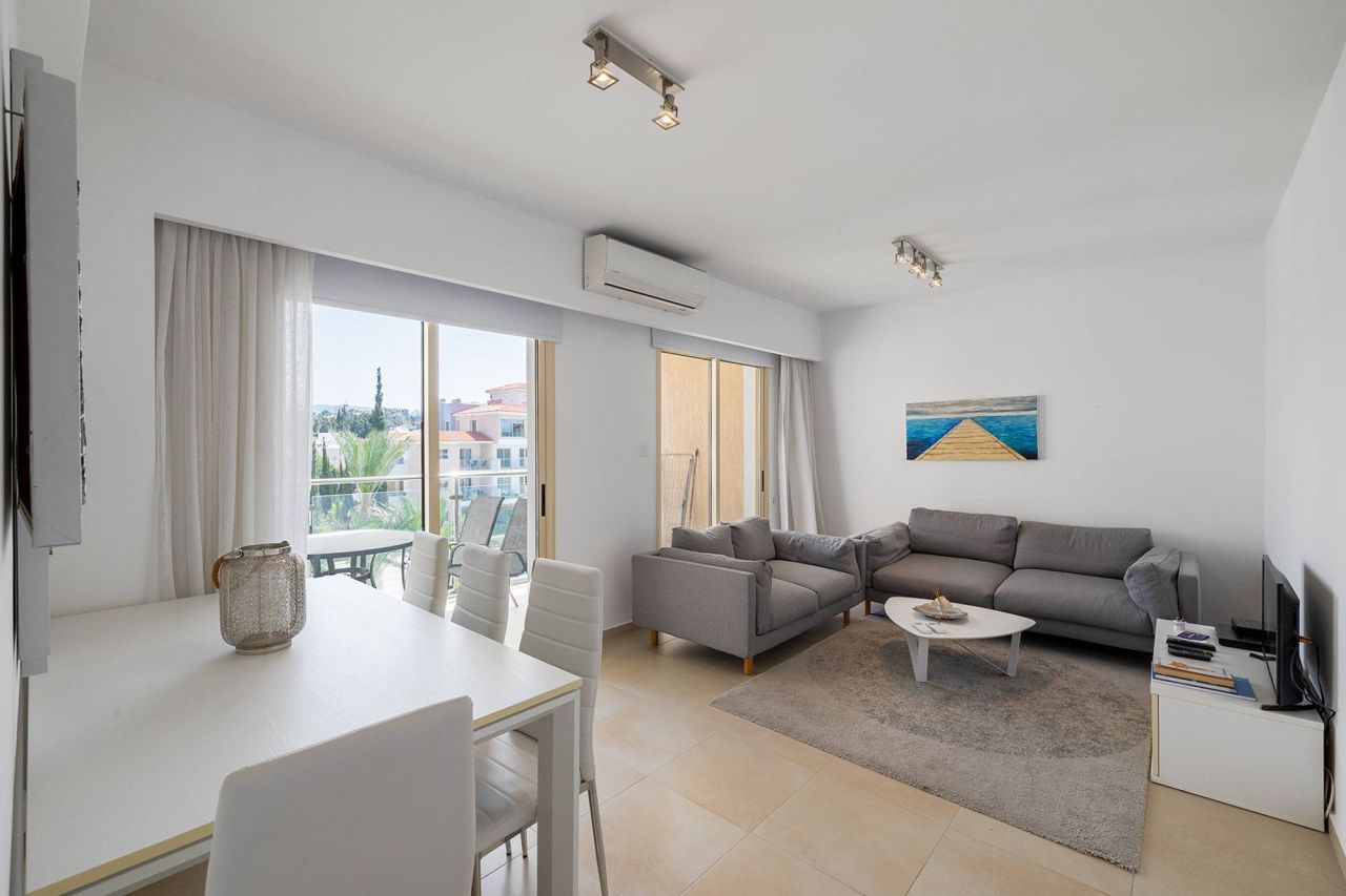 Апартаменты в Юниверсале, Кипр, 82 м² - фото 1