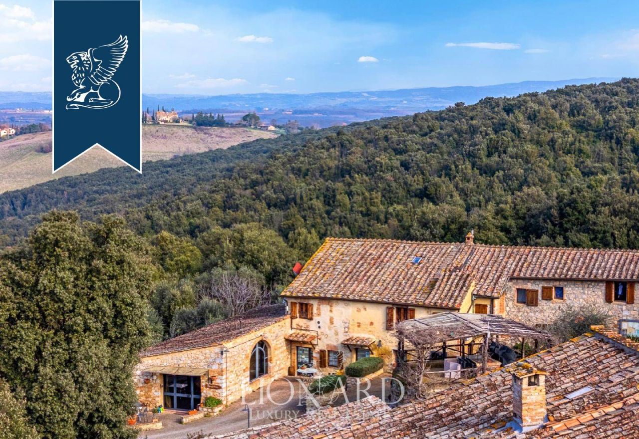 Вилла в Сиене, Италия, 1 356 м² - фото 4