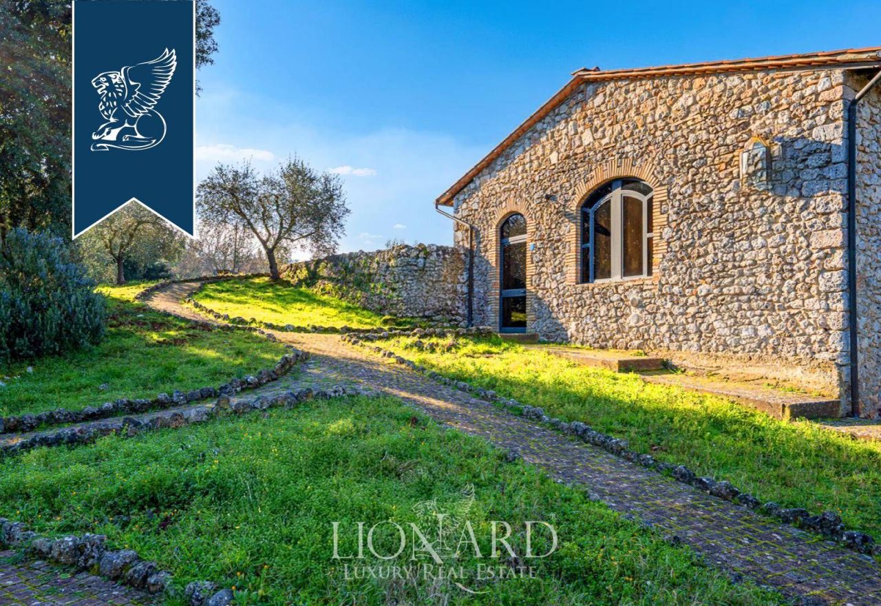 Вилла в Сиене, Италия, 1 356 м² - фото 7